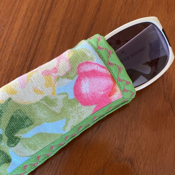NWOT Handmade Floral Eyeglass Case - Picture 2 of 12